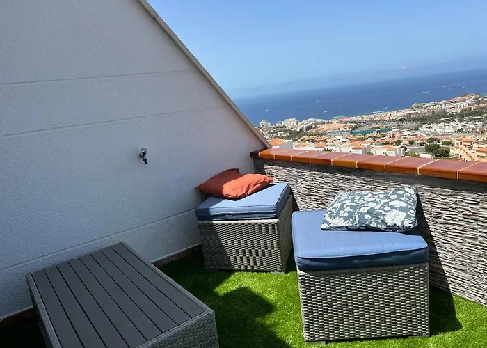 2 Bedroom Apartment With Breathtaking View Of The Sea - Sunset