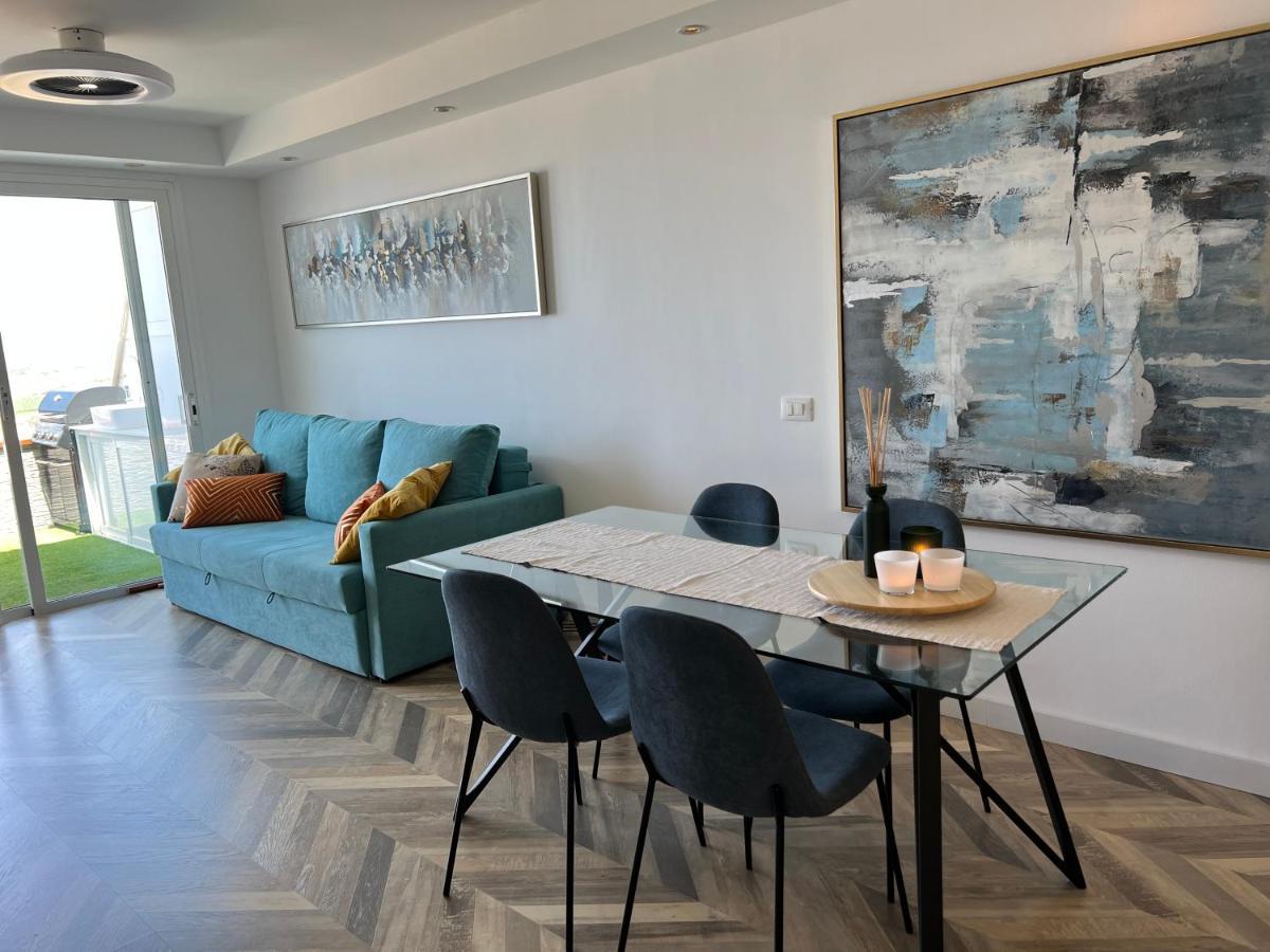 Apartment 2 Bedroom With Breathtaking View Of The Sea - Sunset