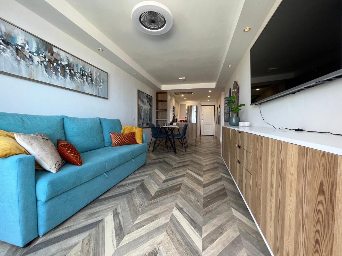 2 Bedroom With Breathtaking View Of The Sea - Sunset Apartment *